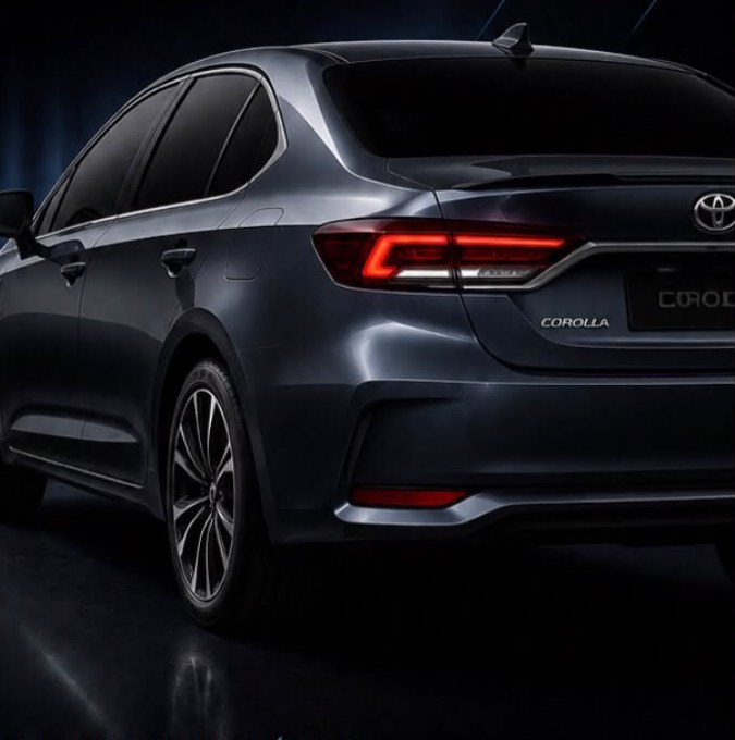 Toyota Corolla com película NRI
